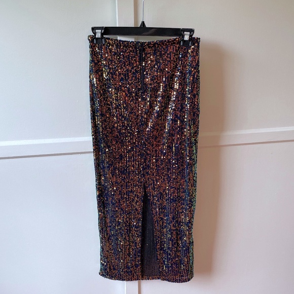 Multicolored Sequin Two-Piece Set from Coco Milano - Picture 11 of 17